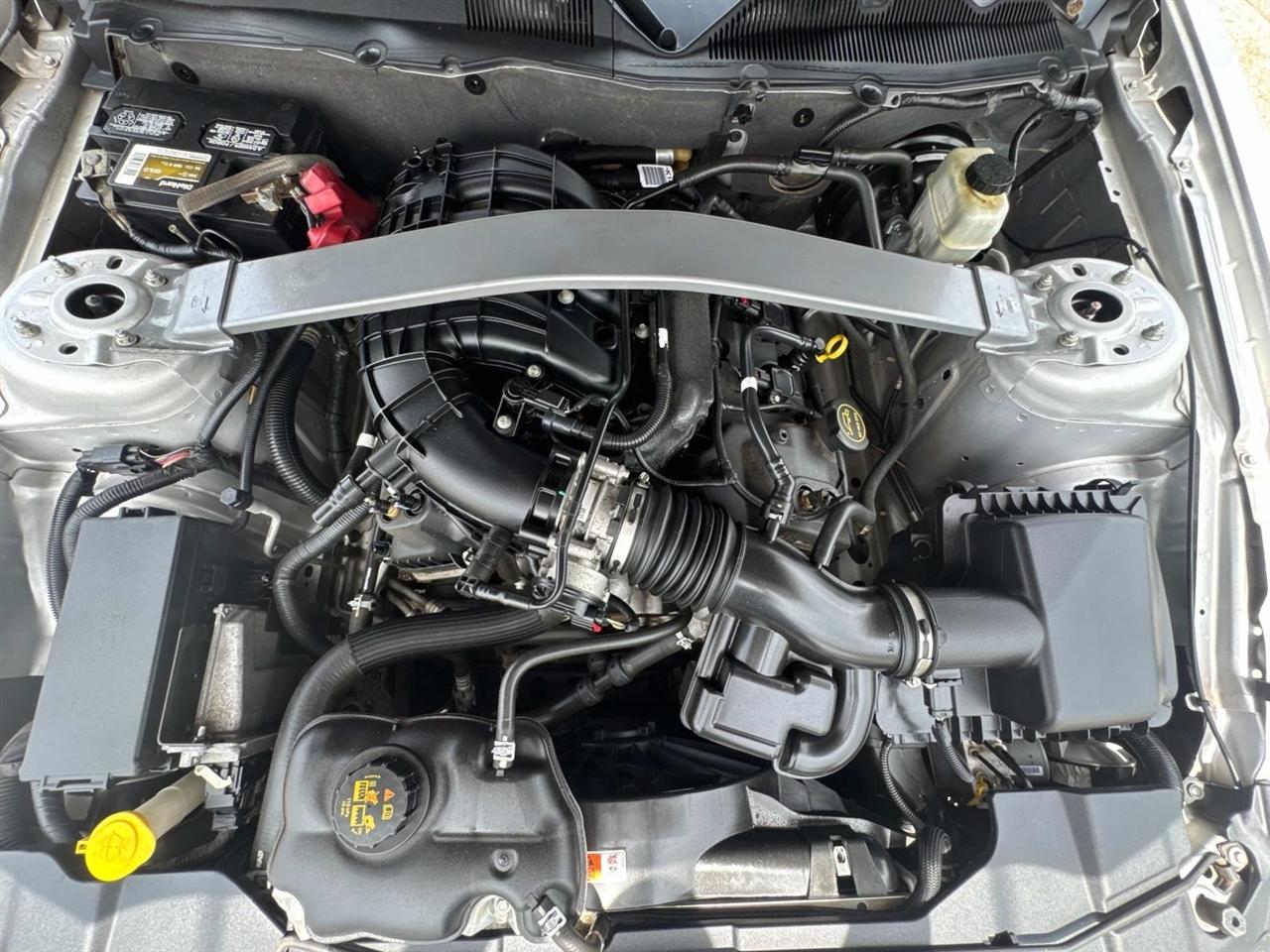 Ford Mustang V6 Convertible 2014