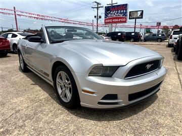 2014 Ford Mustang V6 Convertible