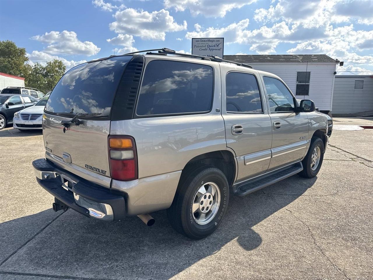 Chevrolet Tahoe 2WD 2001