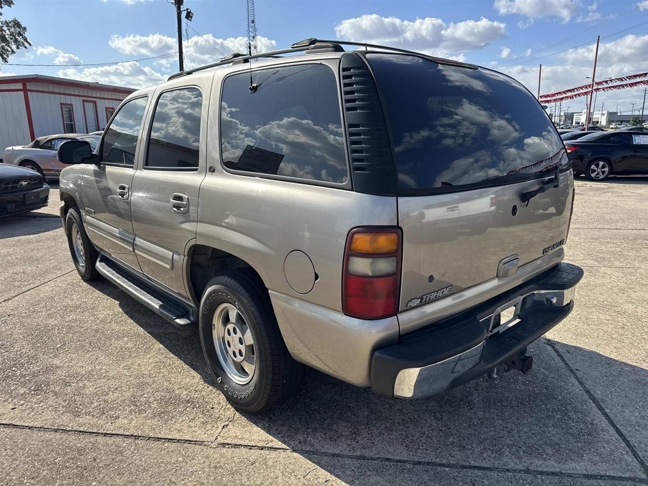 Chevrolet Tahoe 2WD 2001