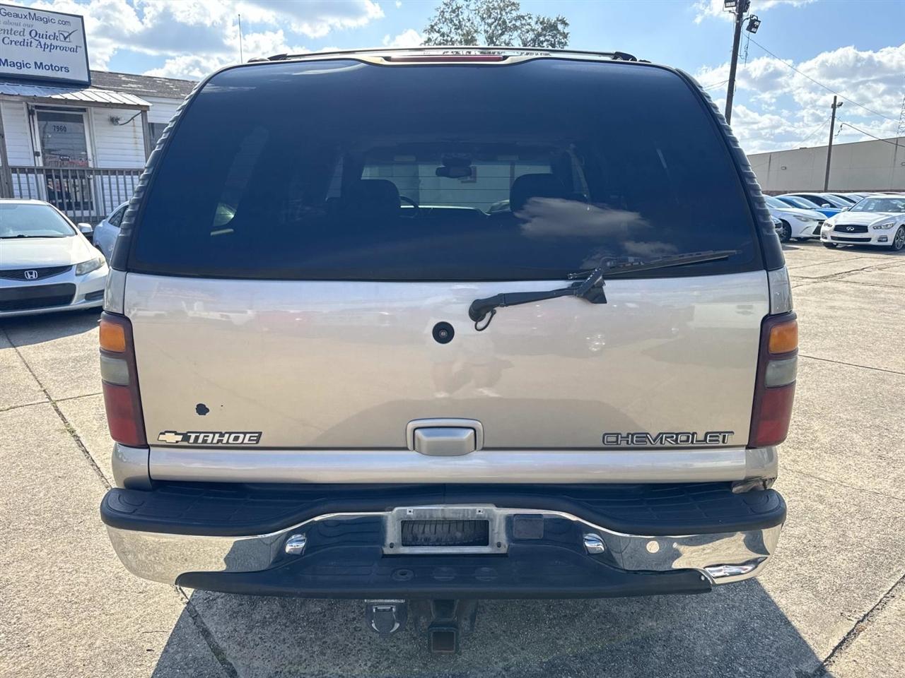 Chevrolet Tahoe 2WD 2001