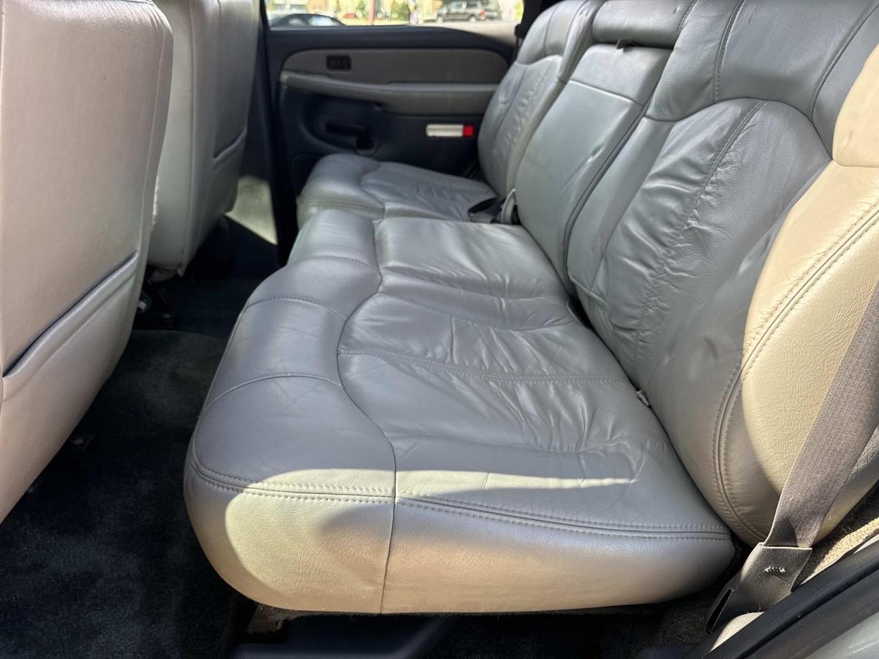 Chevrolet Tahoe 2WD 2001