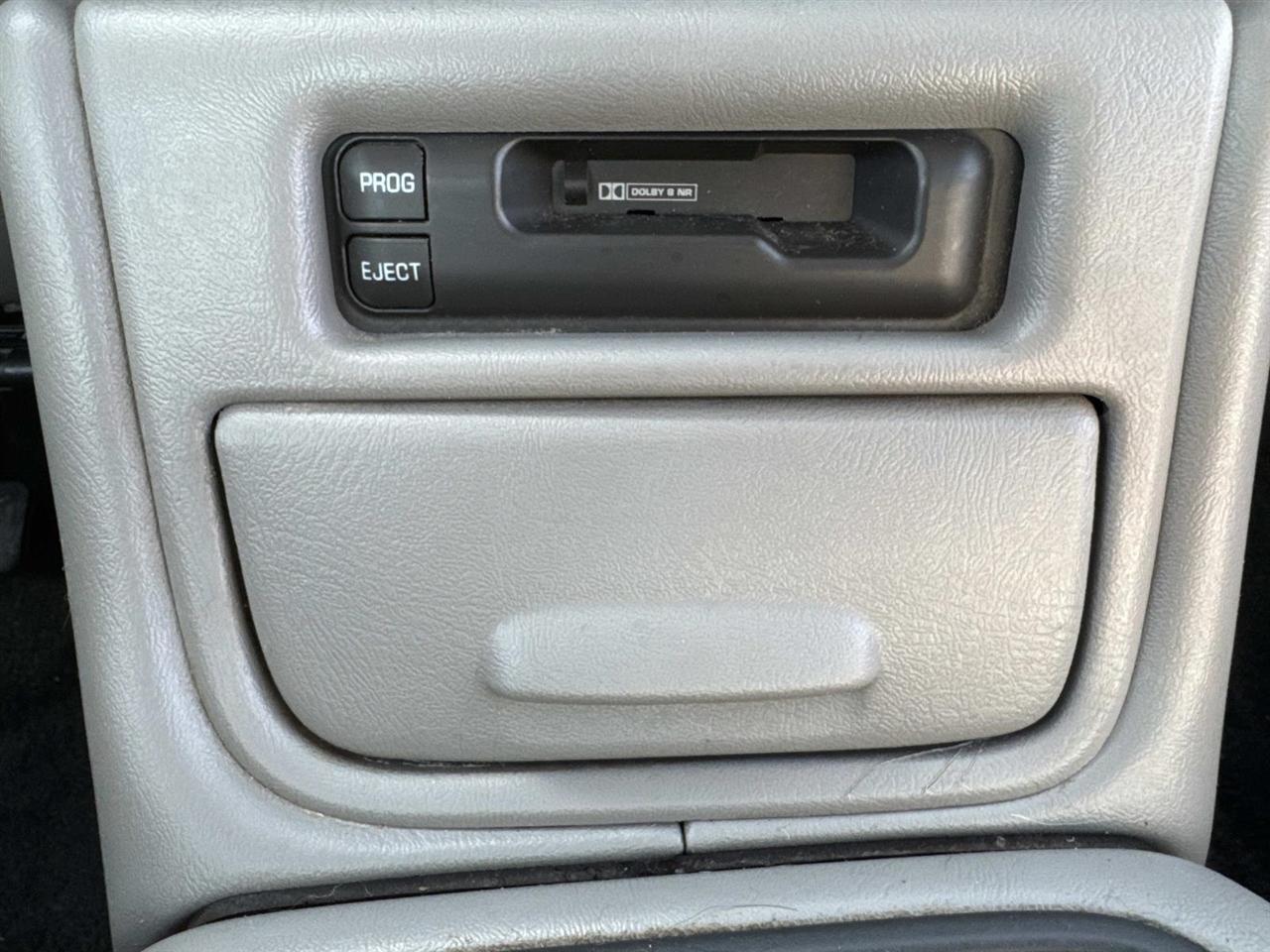 Chevrolet Tahoe 2WD 2001