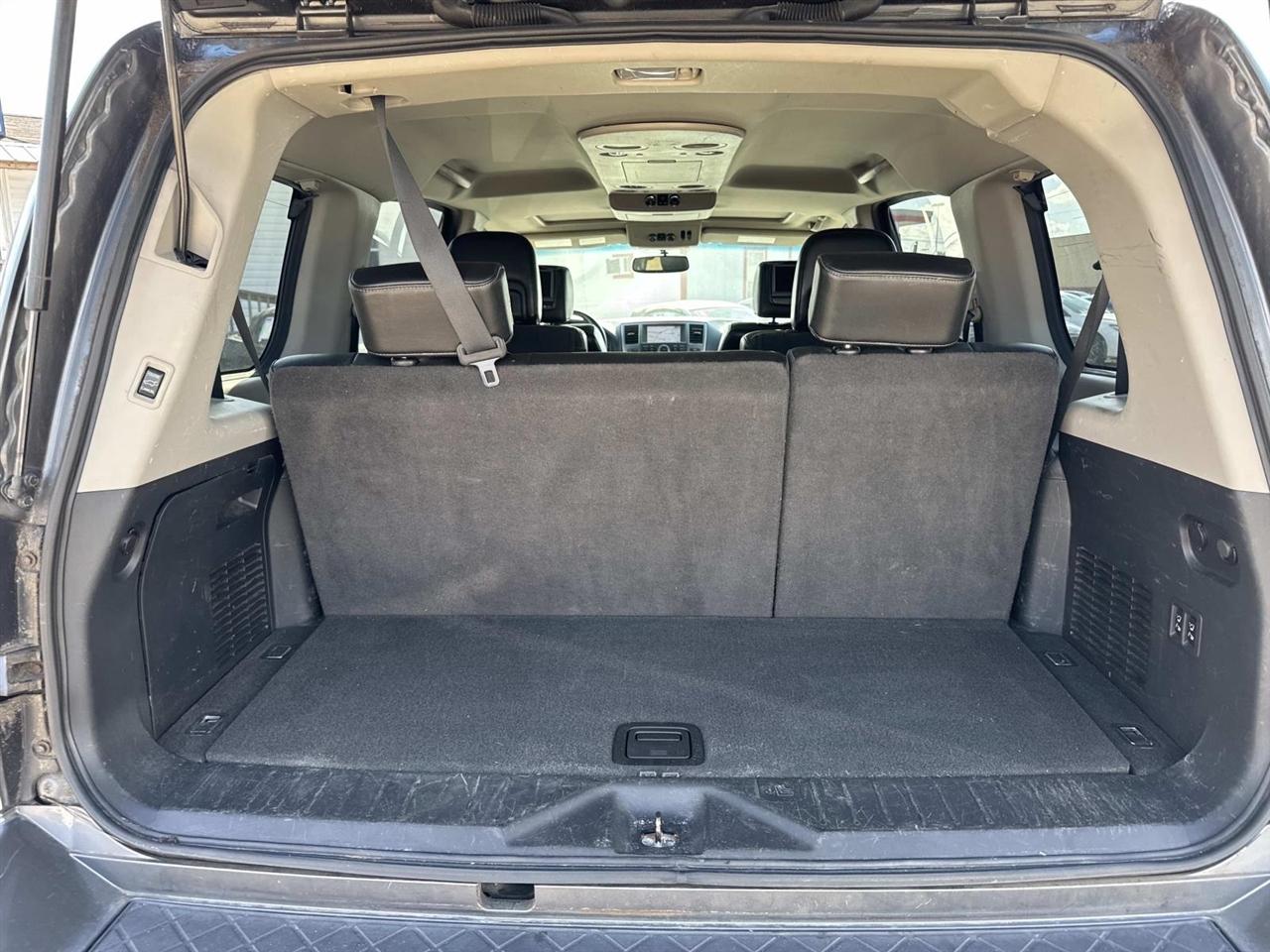 Nissan Armada Platinum 2WD 2014