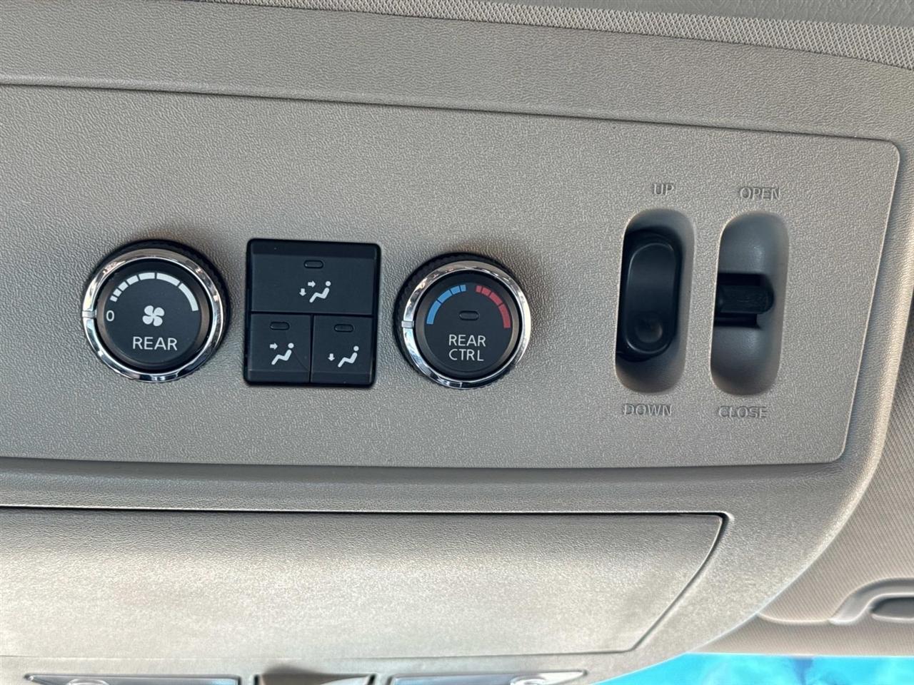 Nissan Armada Platinum 2WD 2014