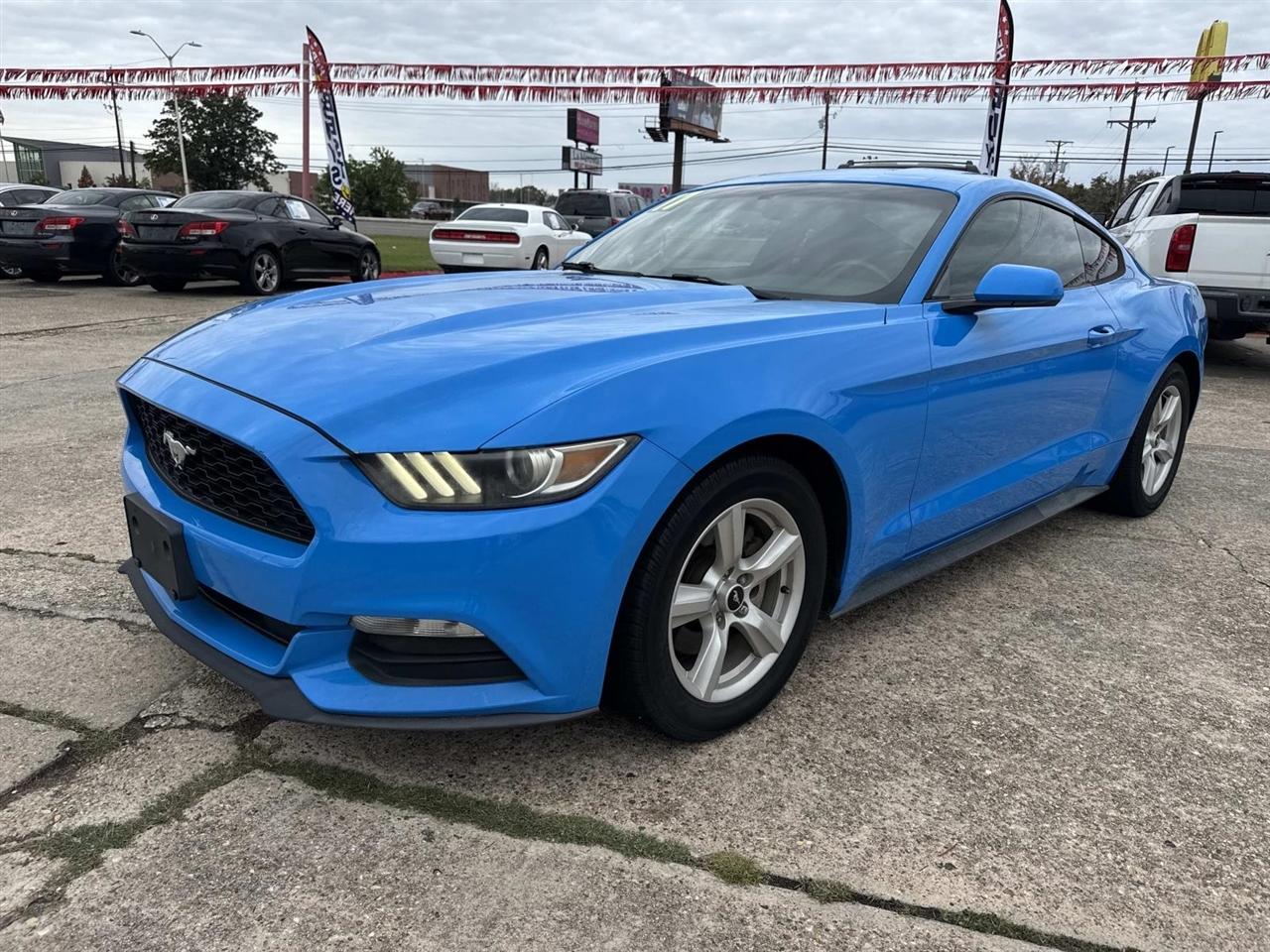 Ford Mustang V6 Coupe 2017