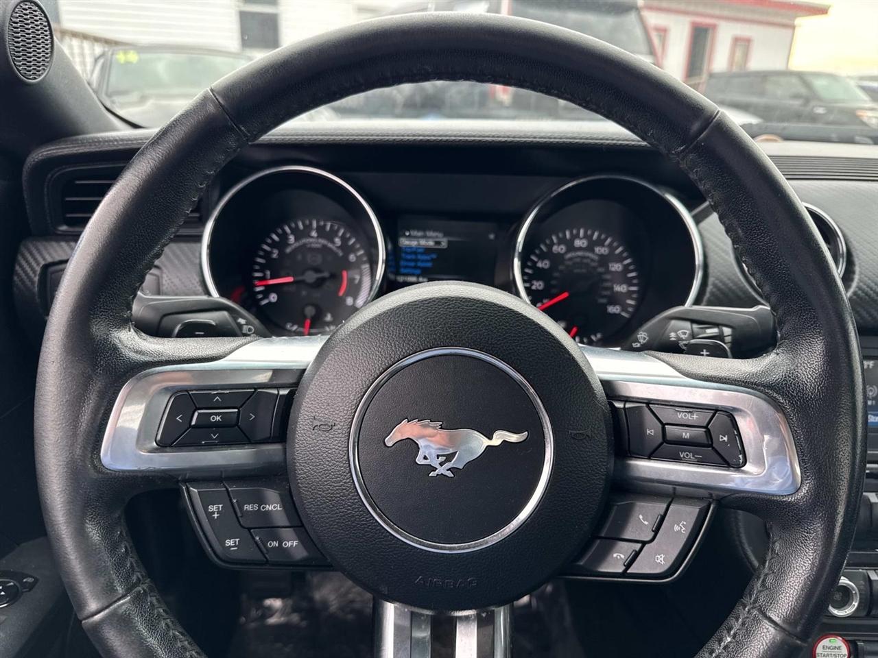 Ford Mustang V6 Coupe 2017