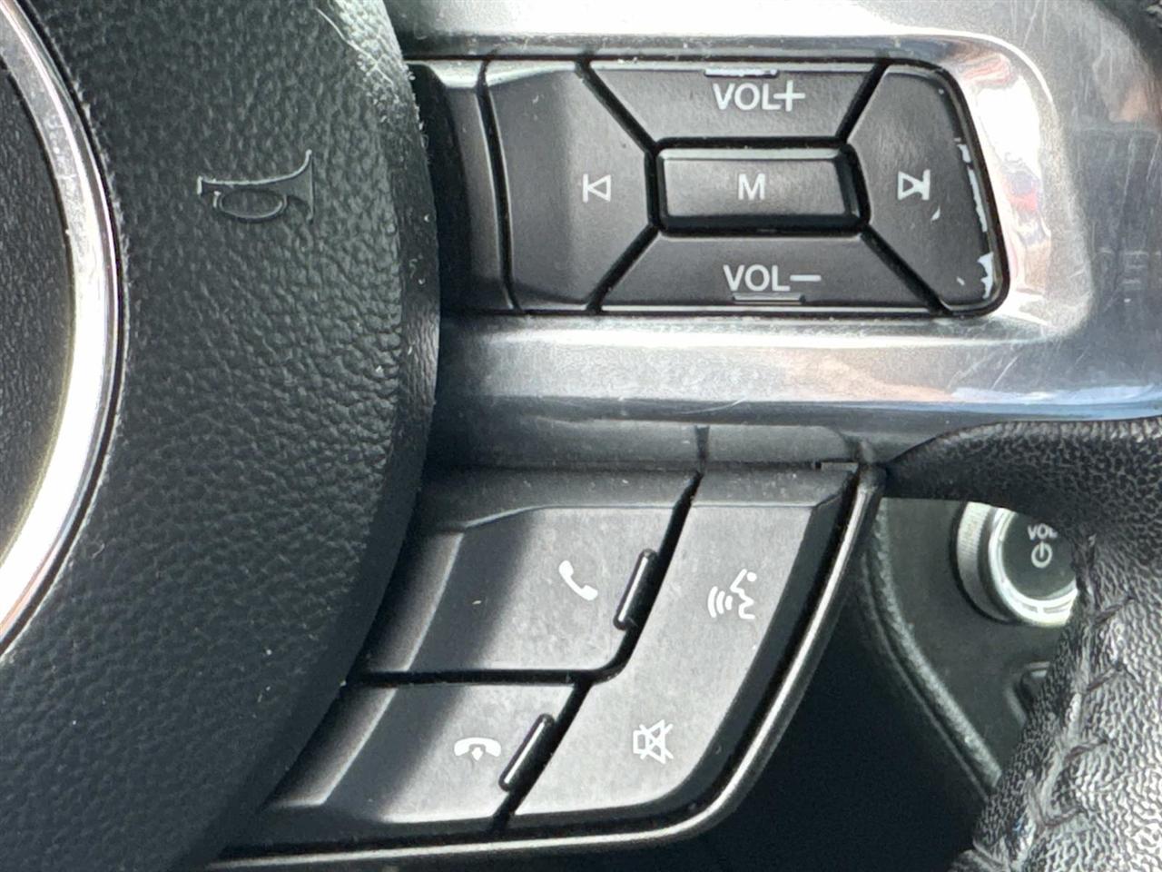 Ford Mustang V6 Coupe 2017