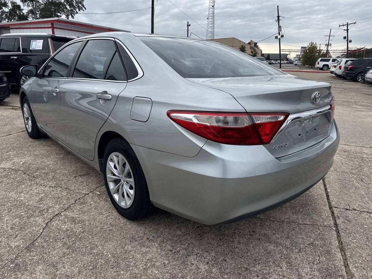 Toyota Camry LE 2017