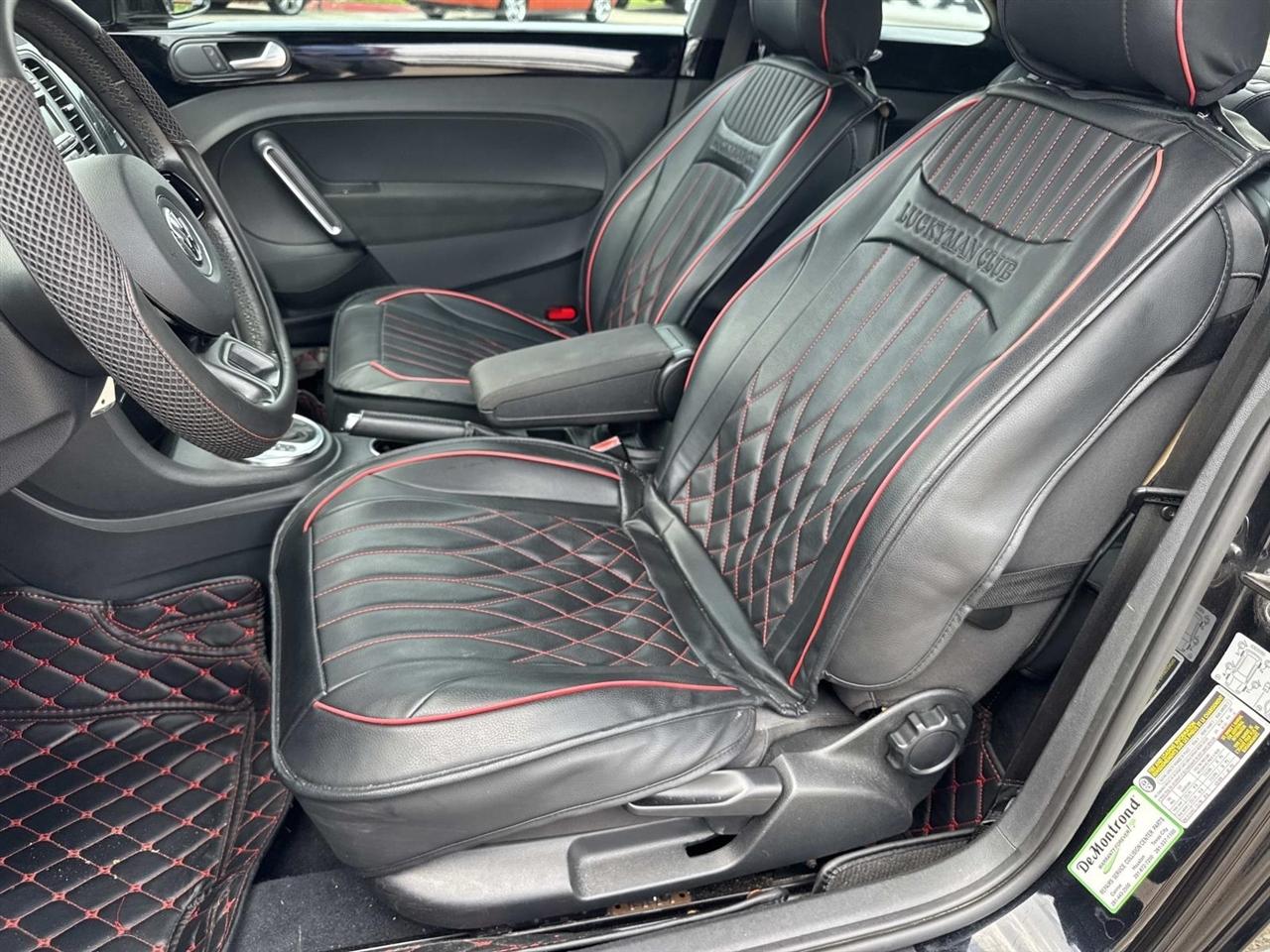 Volkswagen Beetle 2.0T Turbo w/Sunroof & Sound 2013