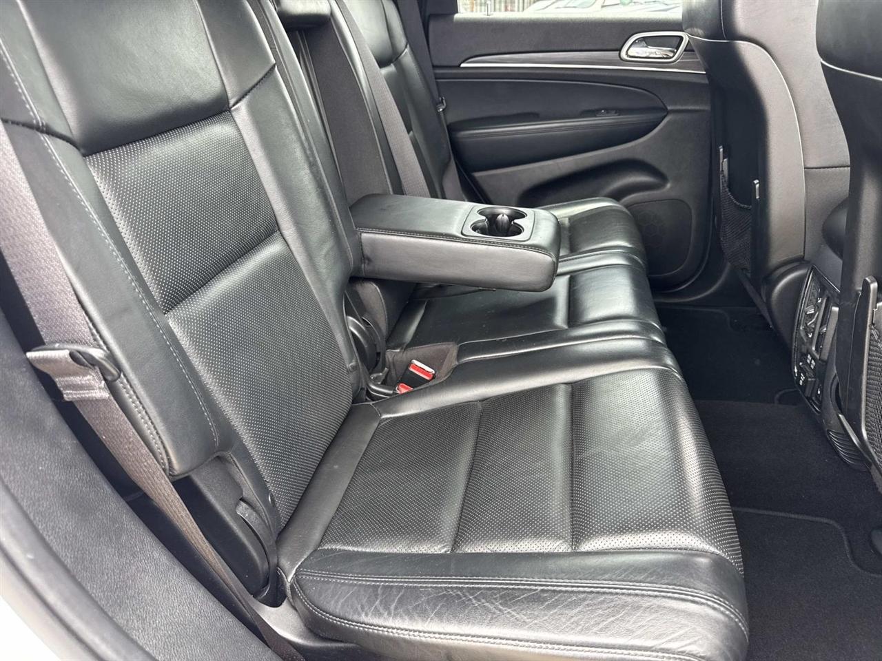 Jeep Grand Cherokee Limited 2WD 2019