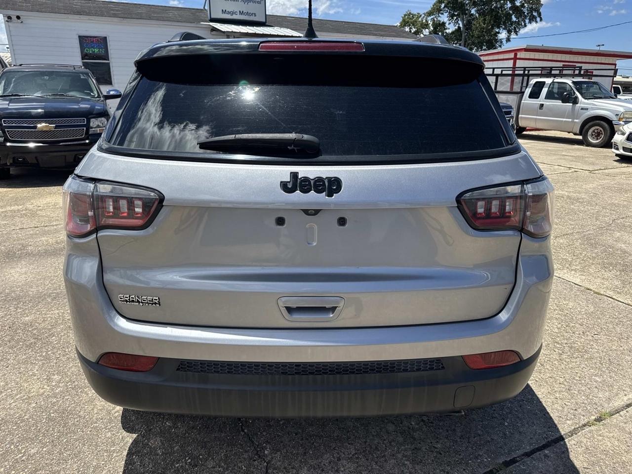 Jeep Compass Latitude FWD 2018