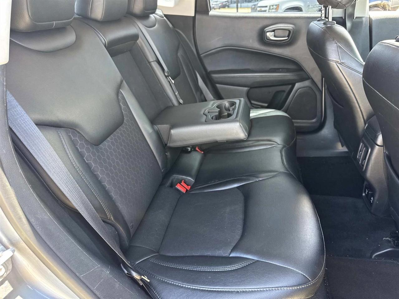 Jeep Compass Latitude FWD 2018