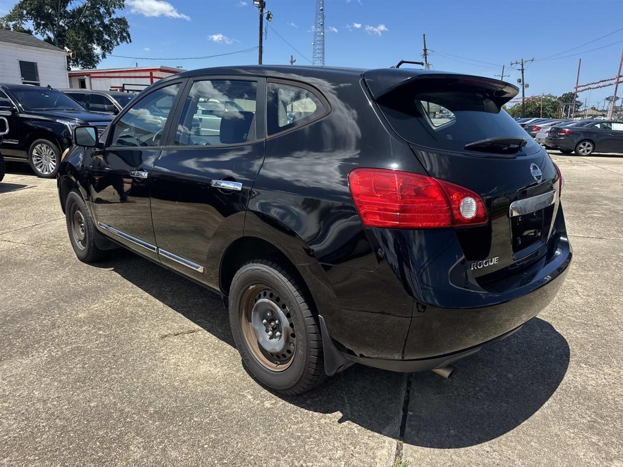 Nissan Rogue S AWD 2013