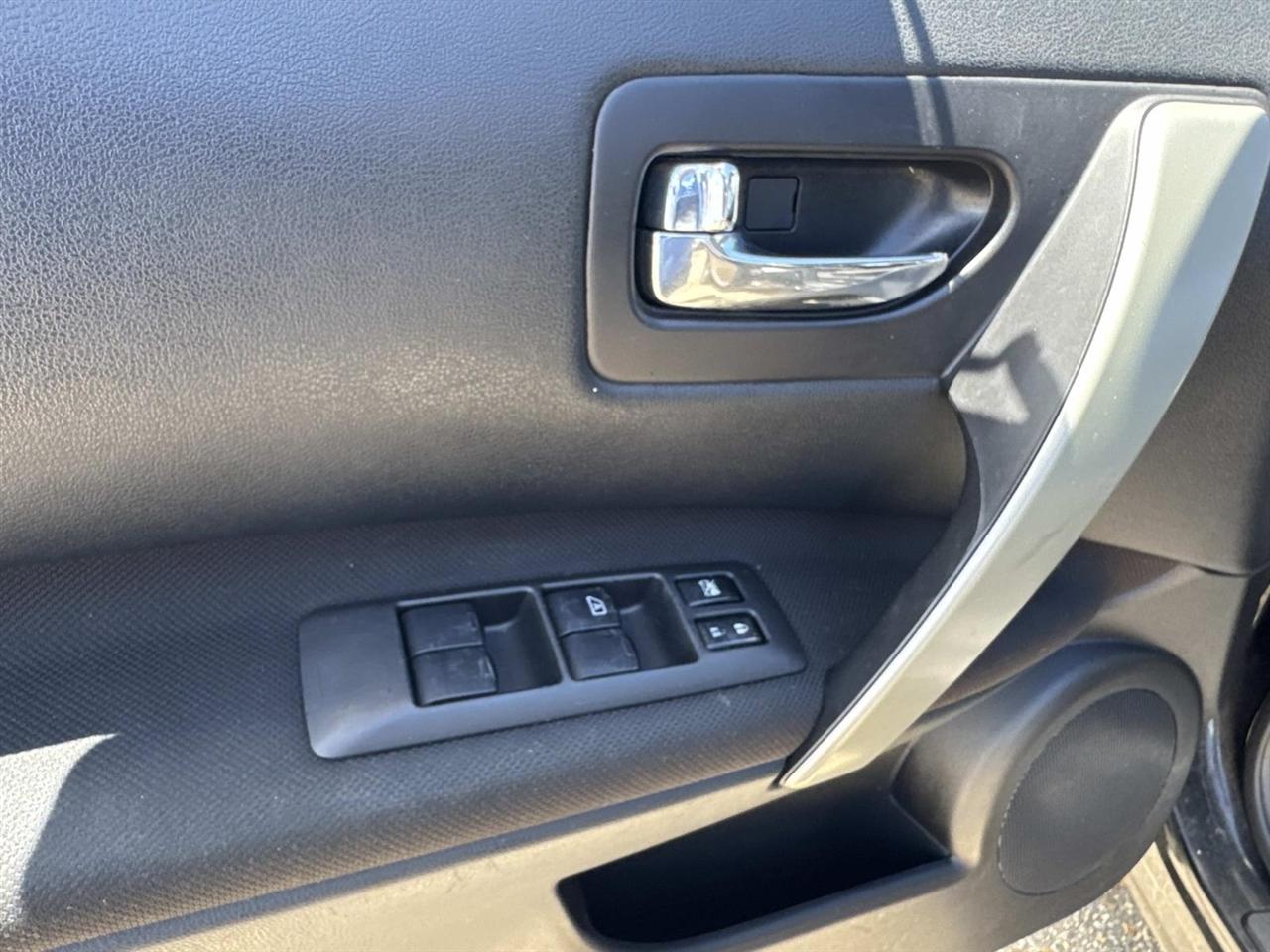 Nissan Rogue S AWD 2013