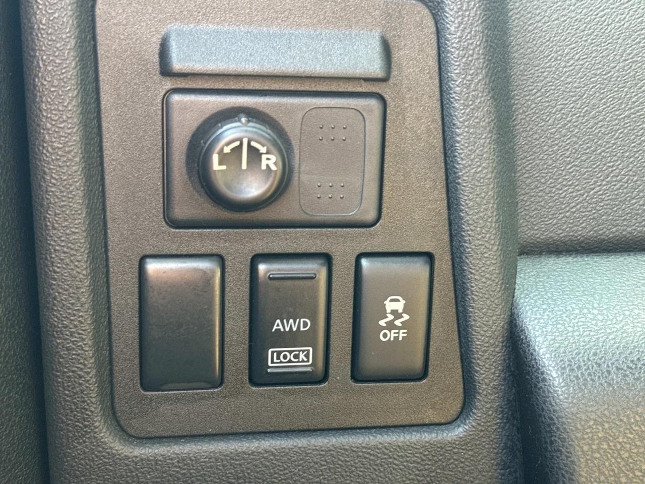 Nissan Rogue S AWD 2013