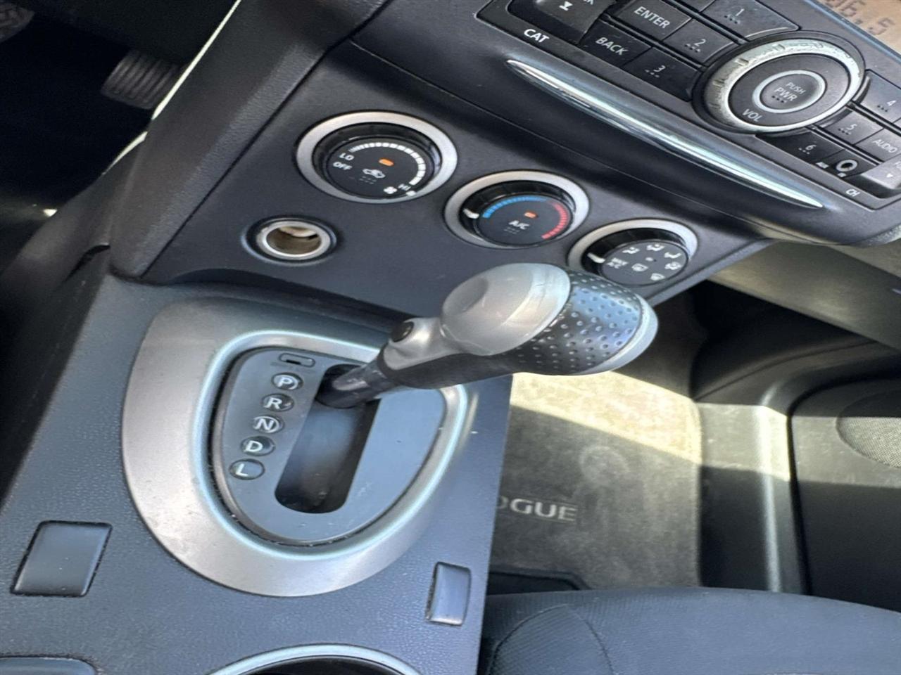 Nissan Rogue S AWD 2013