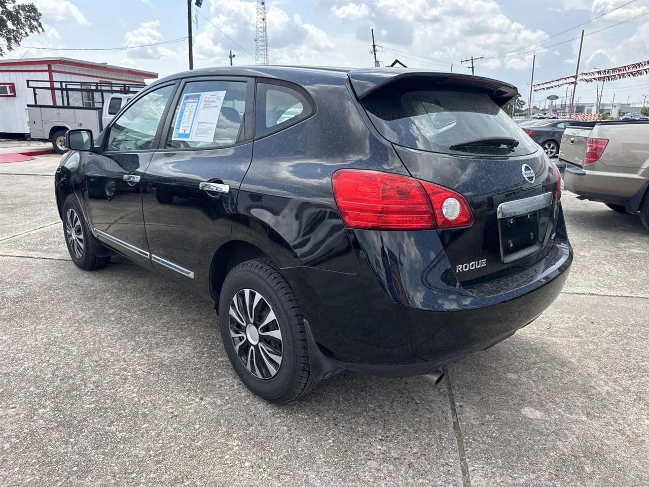 Nissan Rogue S AWD 2013