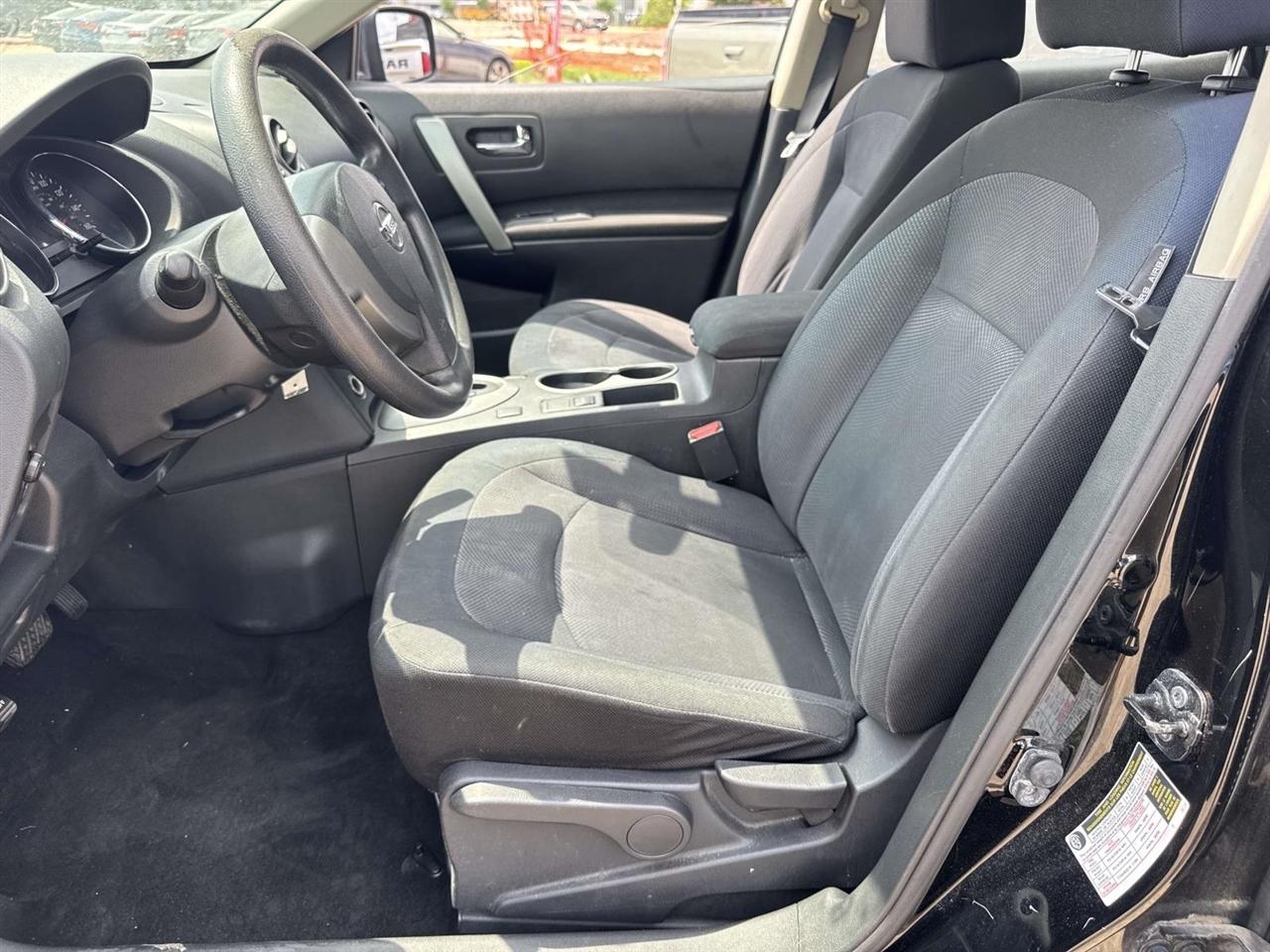 Nissan Rogue S AWD 2013