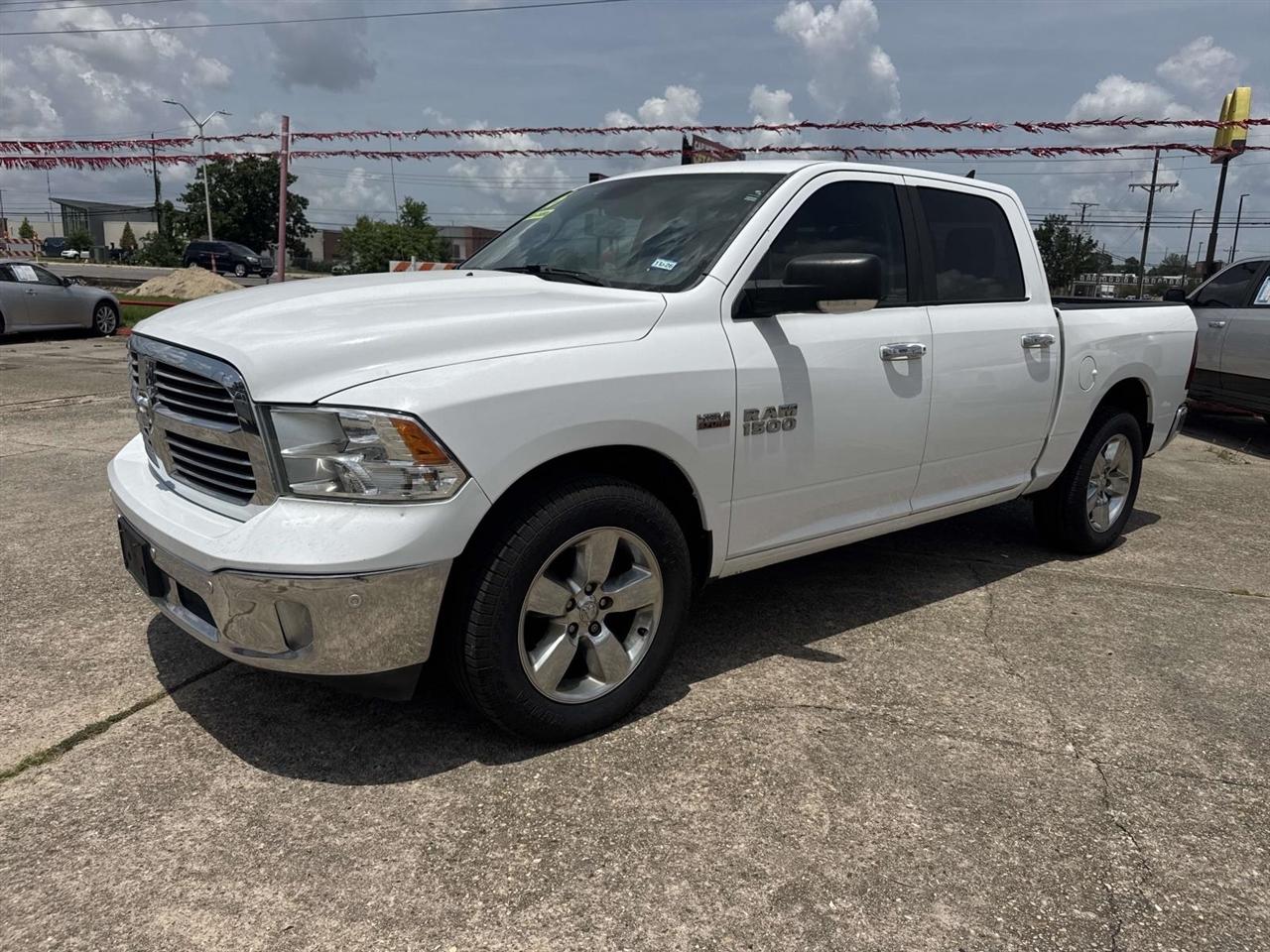 RAM 1500 SLT Crew Cab SWB 2WD 2016