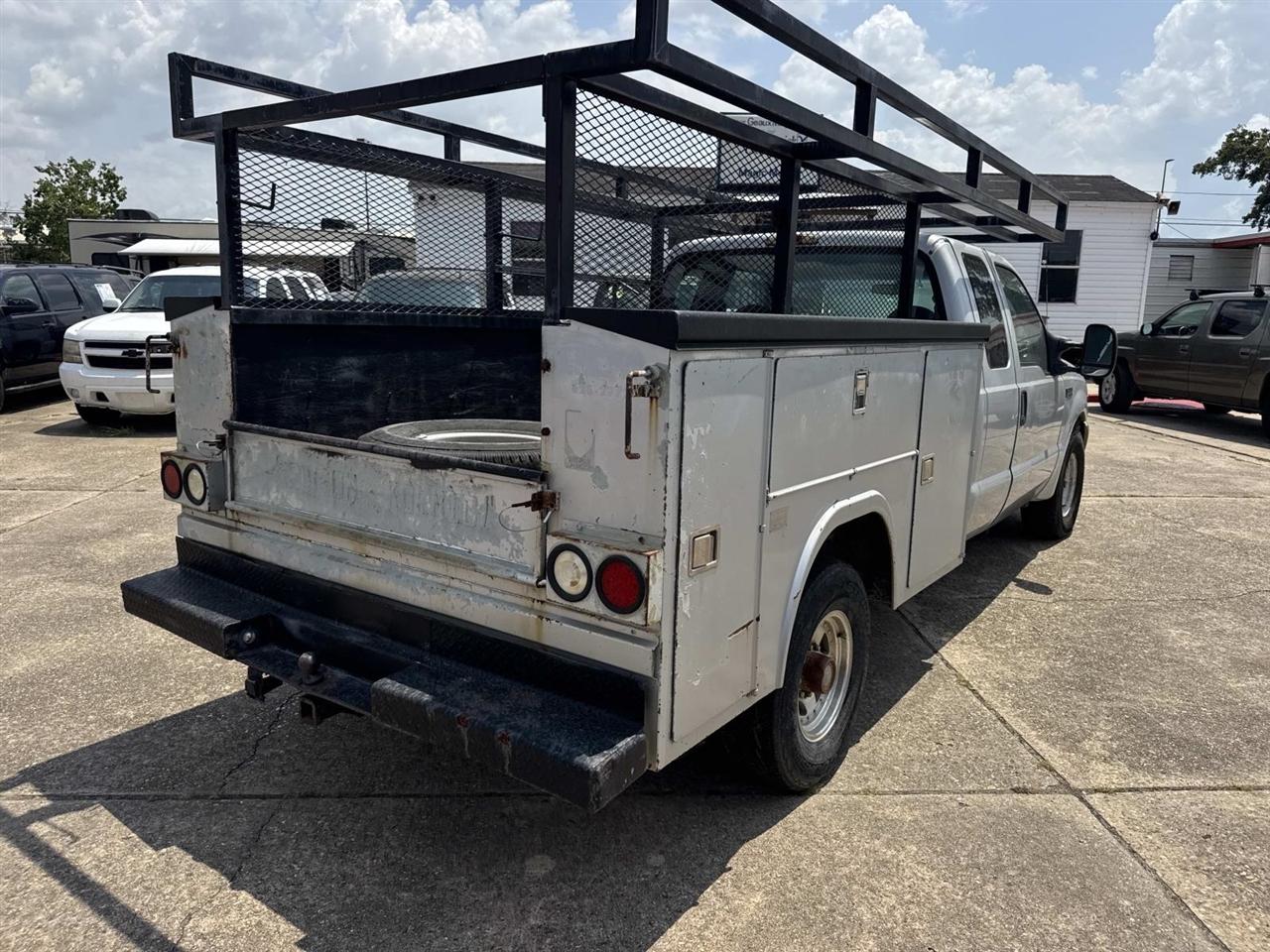 Ford F-350 SD XL SuperCab 2WD 2004