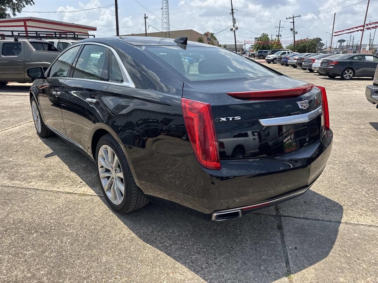 Cadillac XTS Luxury FWD 2017
