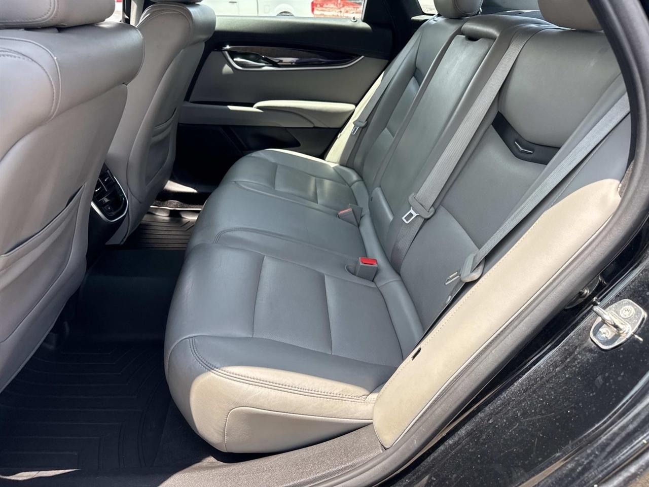 Cadillac XTS Luxury FWD 2017