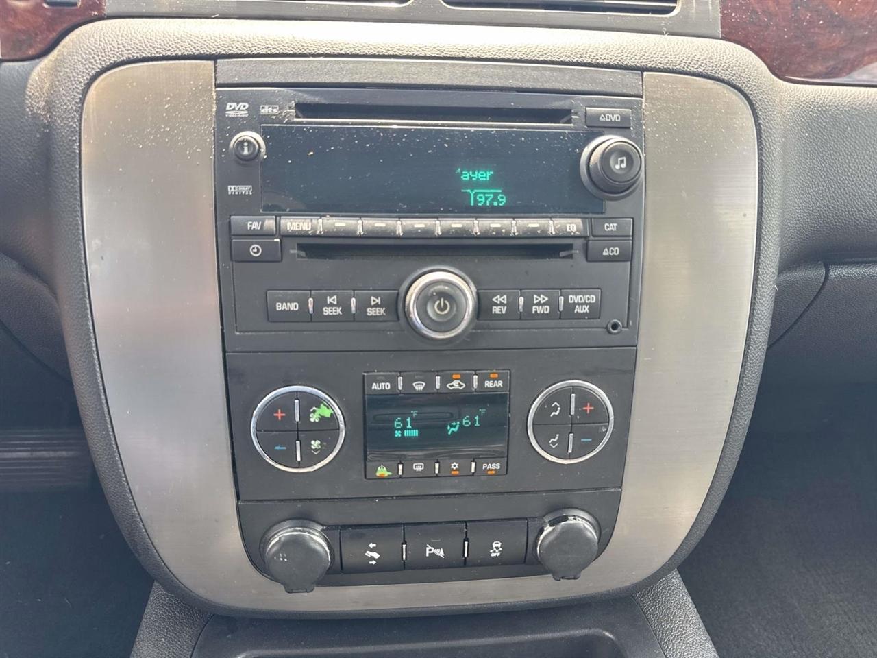 GMC Yukon SLT 2WD 2013