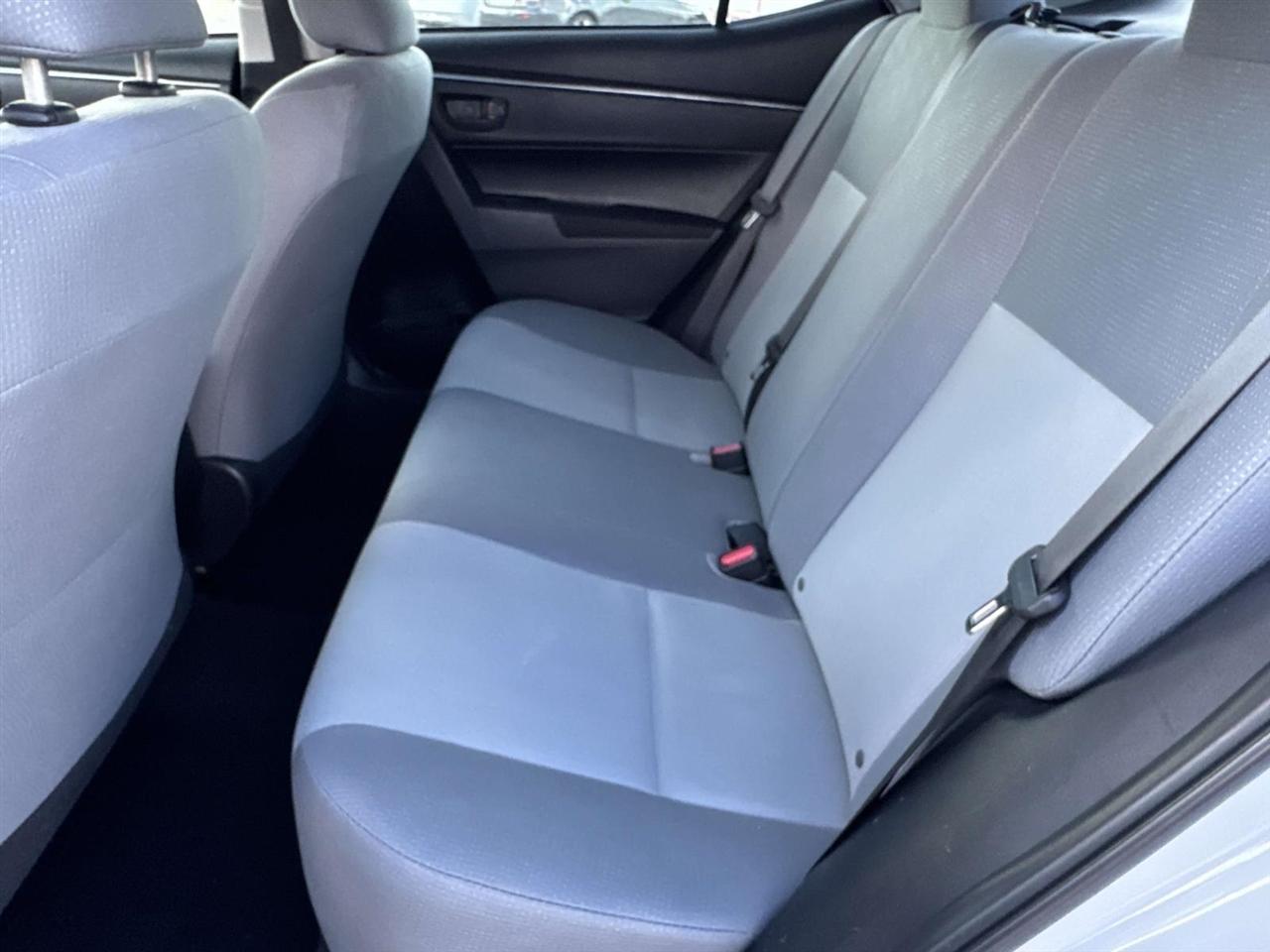 Toyota Corolla L 4-Speed AT 2014