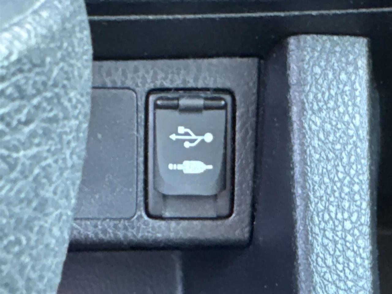 Toyota Corolla L 4-Speed AT 2014