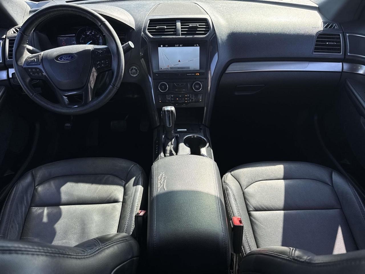 Ford Explorer XLT FWD 2018