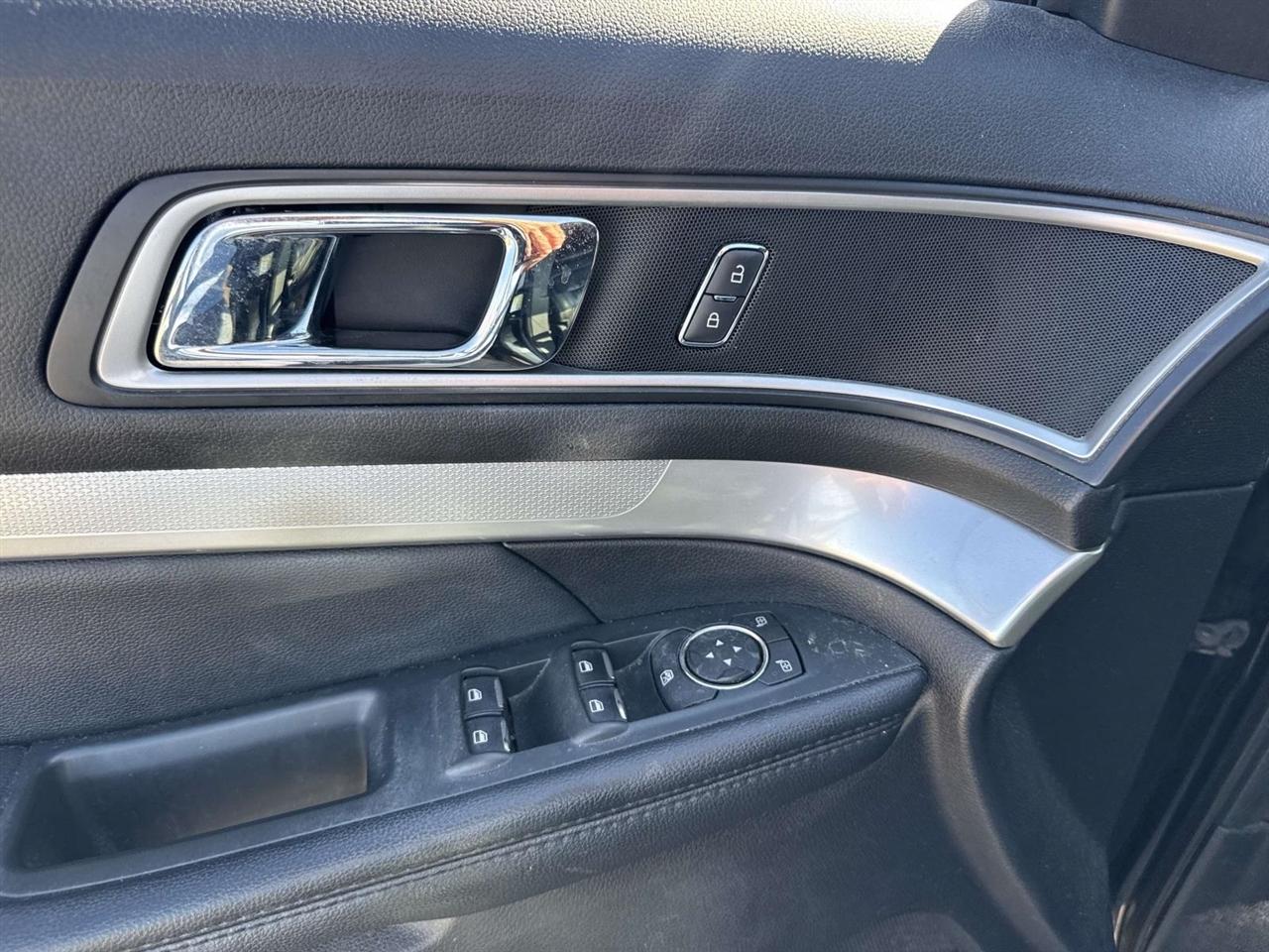 Ford Explorer XLT FWD 2018