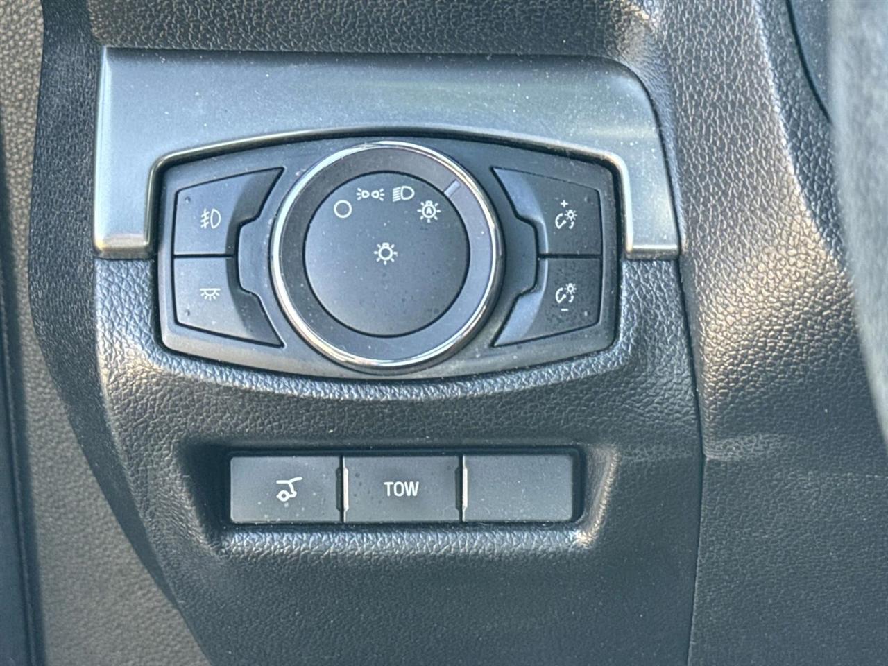 Ford Explorer XLT FWD 2018