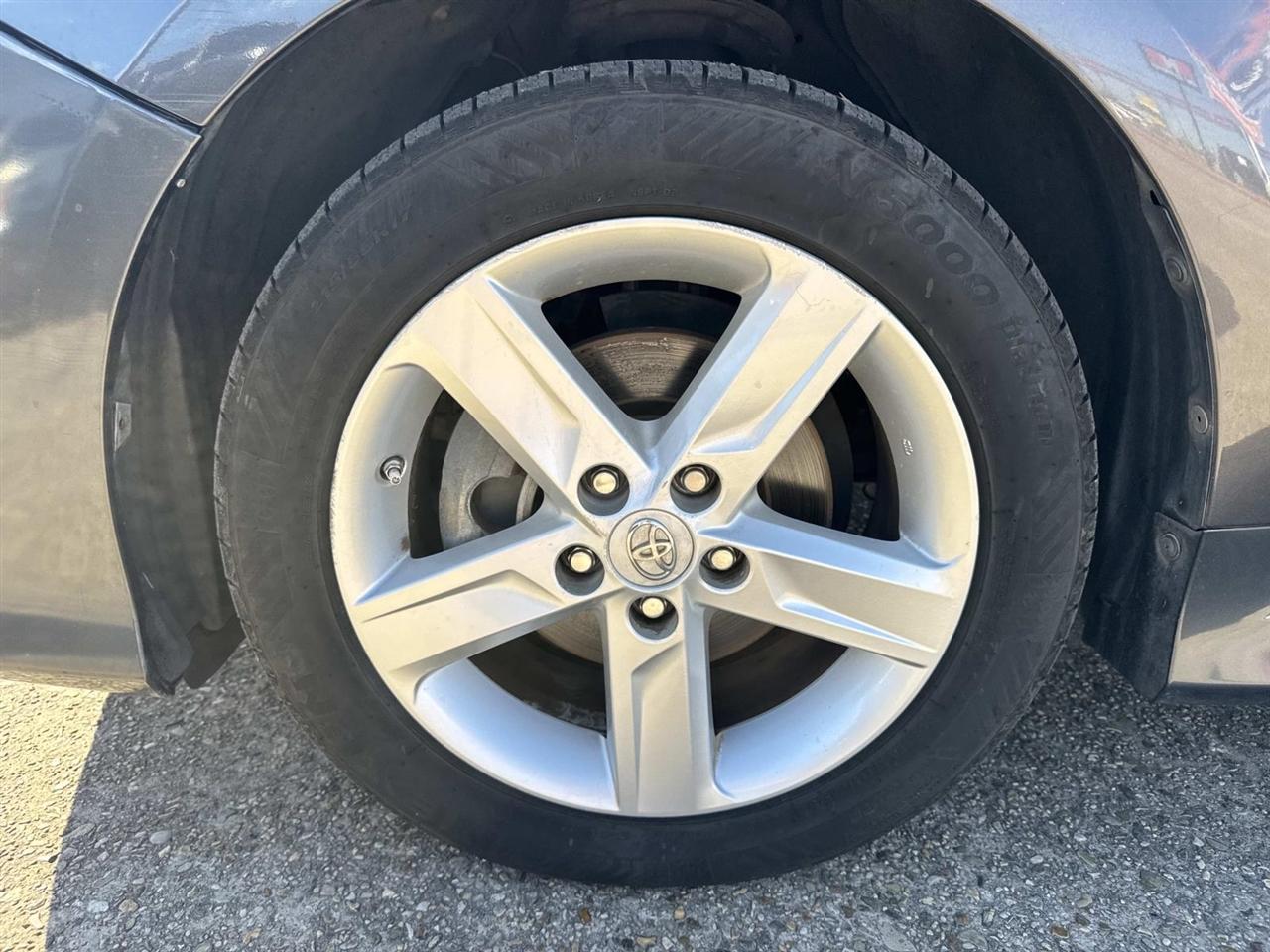 Toyota Camry SE 2014