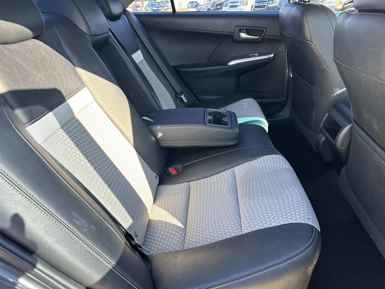 Toyota Camry SE 2014