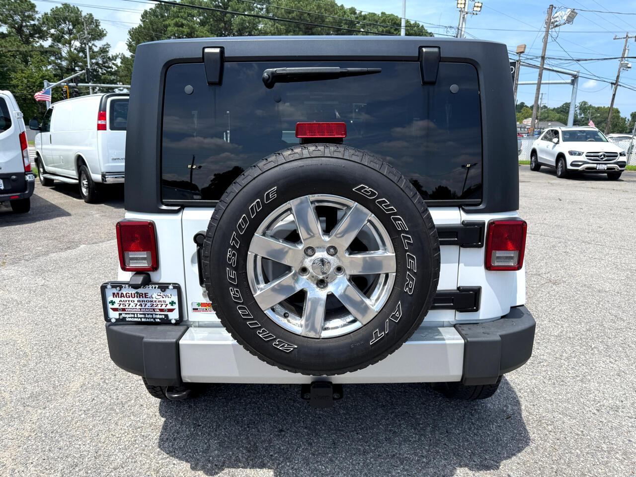 Jeep Wrangler 4WD 2dr Sahara 2012