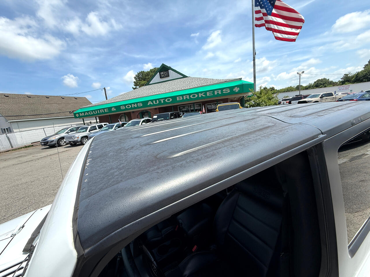 Jeep Wrangler 4WD 2dr Sahara 2012