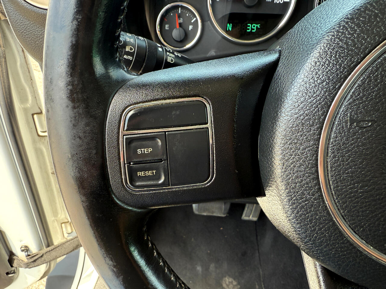 Jeep Wrangler 4WD 2dr Sahara 2012