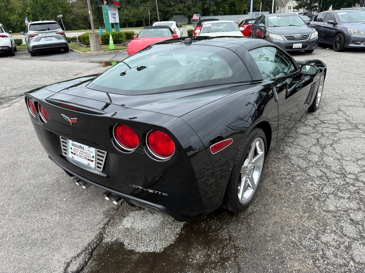 Chevrolet Corvette 2dr Cpe 2005