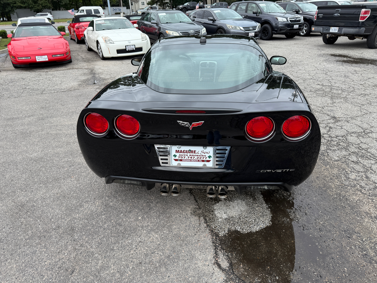 Chevrolet Corvette 2dr Cpe 2005