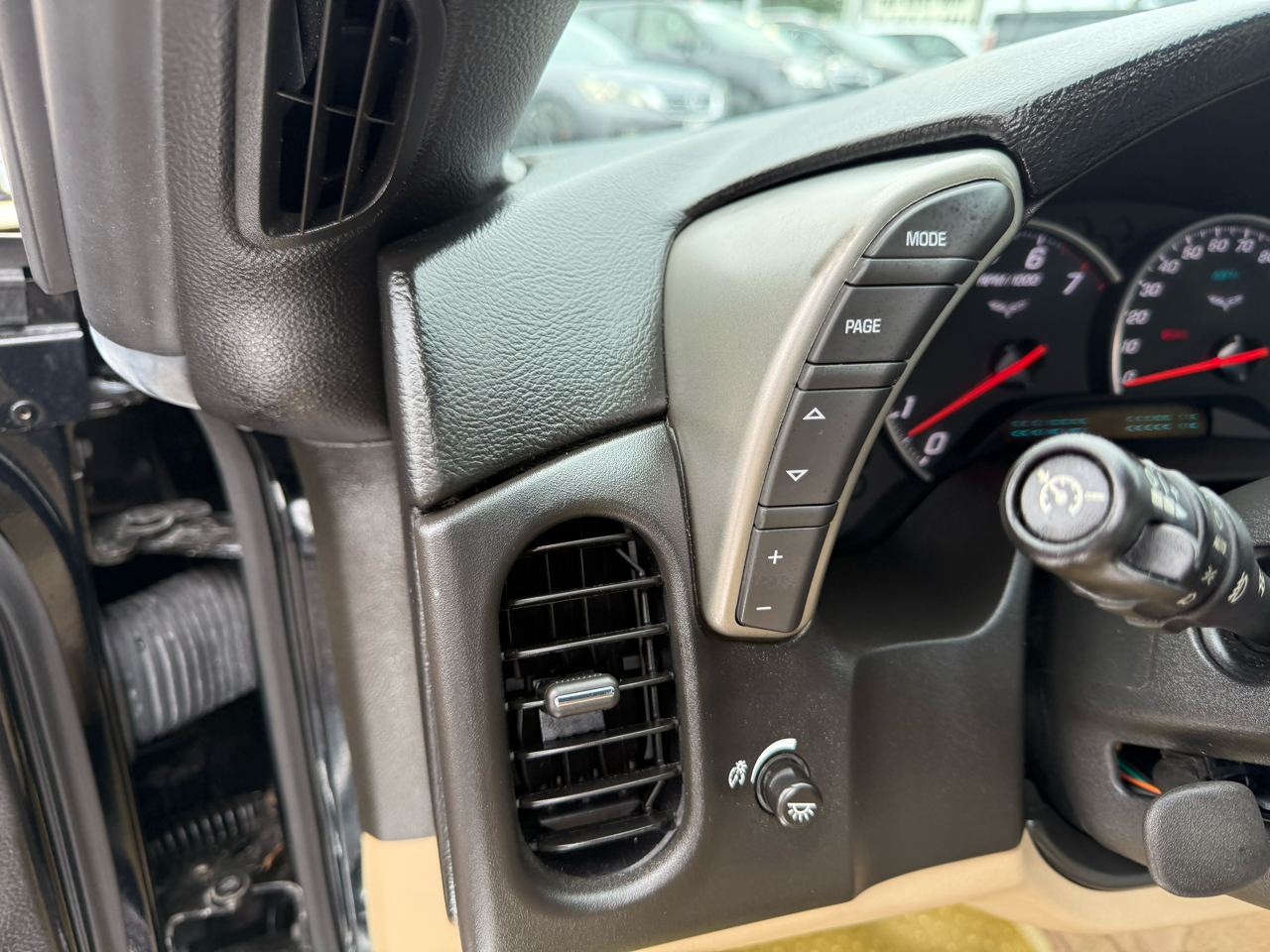 Chevrolet Corvette 2dr Cpe 2005