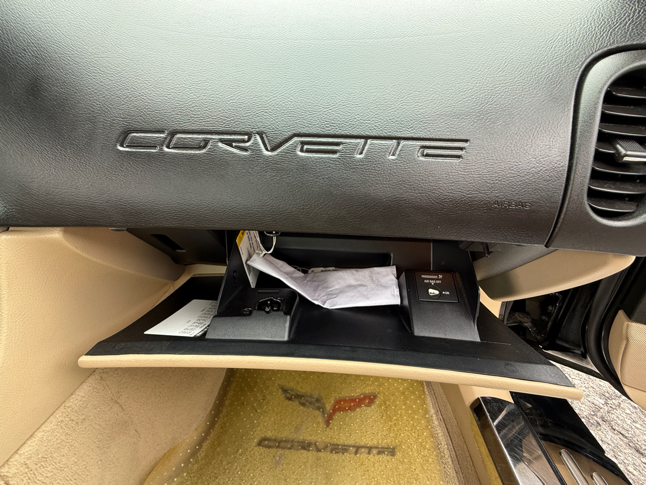 Chevrolet Corvette 2dr Cpe 2005