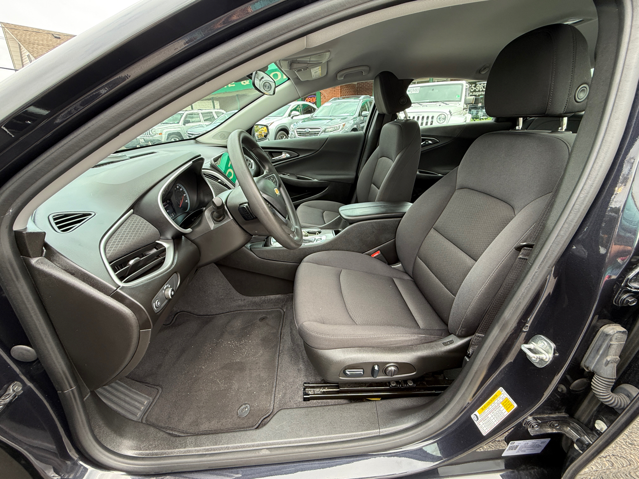 Chevrolet Malibu 4dr Sdn LT 2023