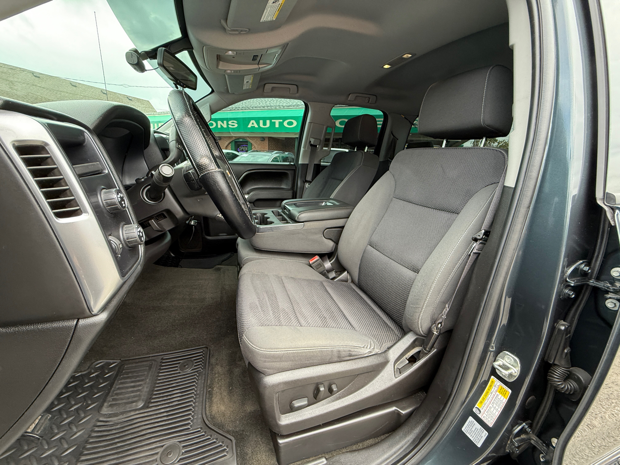 Chevrolet Silverado 1500 4WD Double Cab 143.5" LT w/1LT 2017