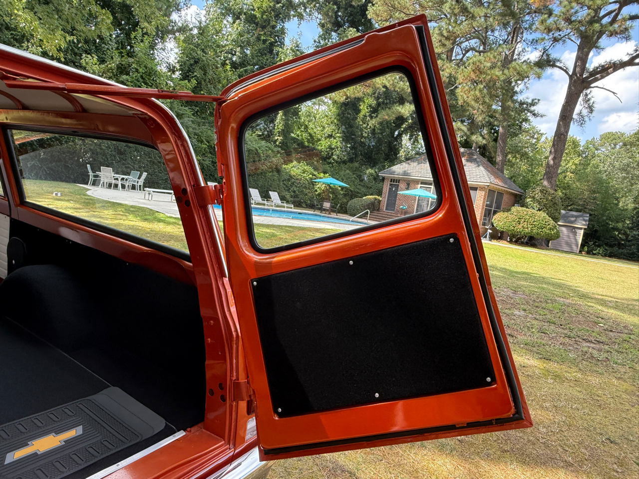 Chevrolet Suburban  1972