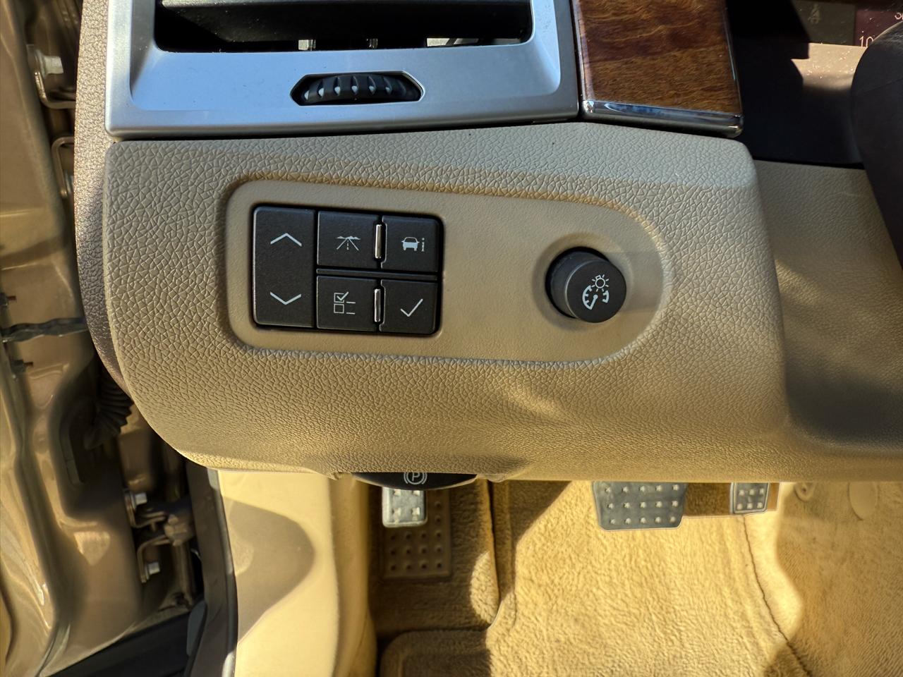 Cadillac SRX AWD 4dr V6 2008