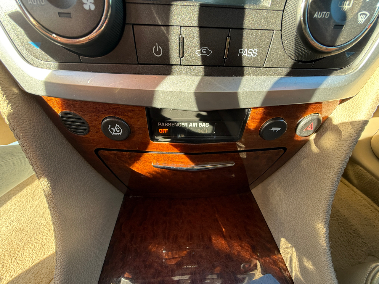 Cadillac SRX AWD 4dr V6 2008
