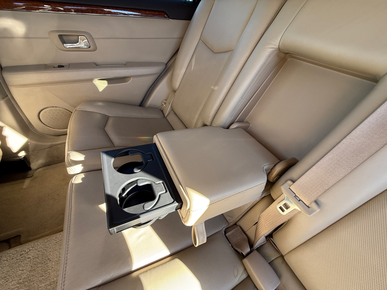 Cadillac SRX AWD 4dr V6 2008