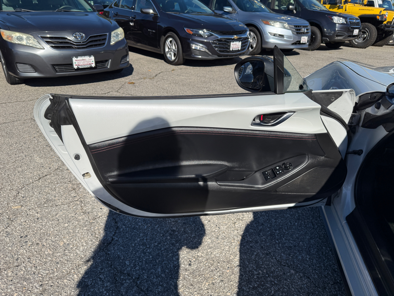 Mazda MX-5 Miata RF Club Manual 2017