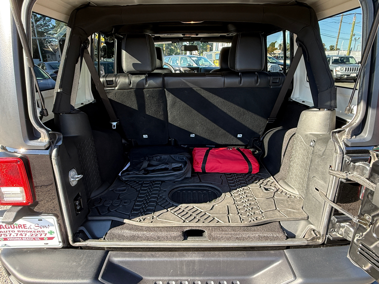 Jeep Wrangler Unlimited Rubicon Hard Rock 4x4 *Ltd Avail* 2017